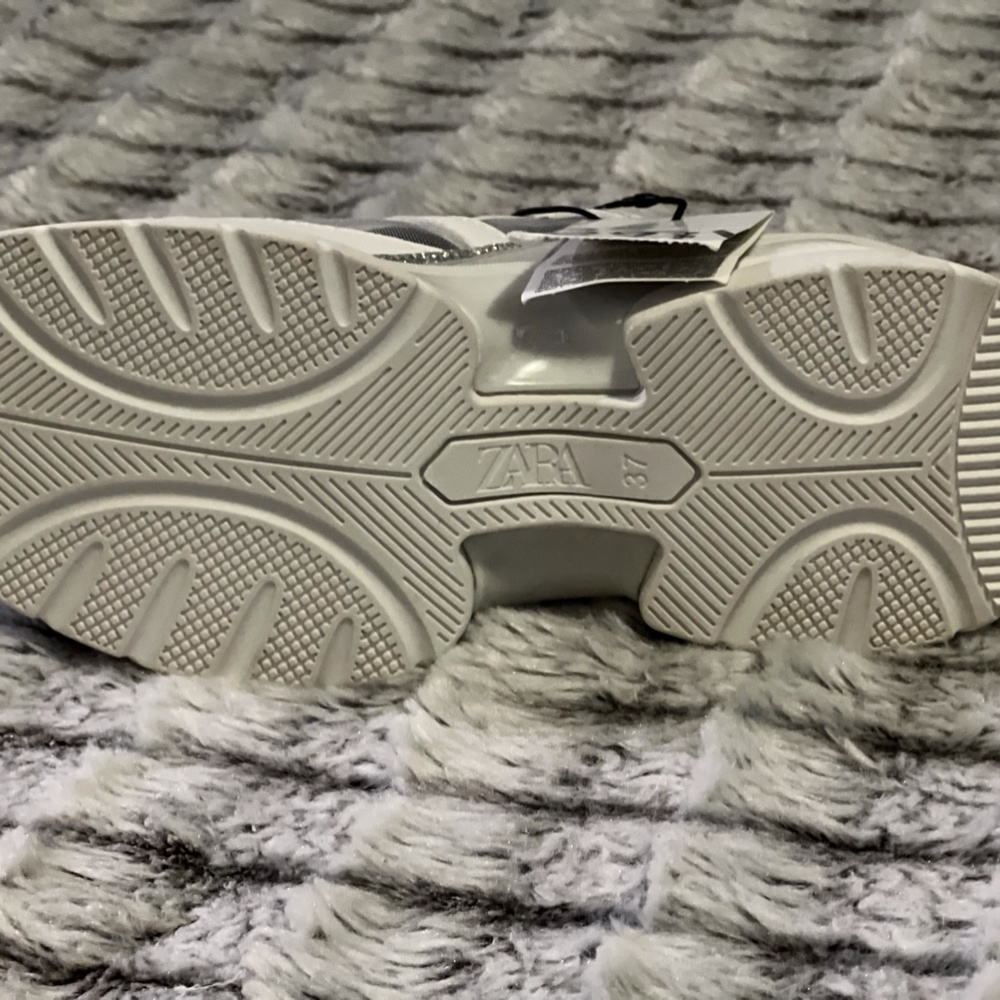 NWT White and Grey Zara Sneakers - Picture 12 of 16